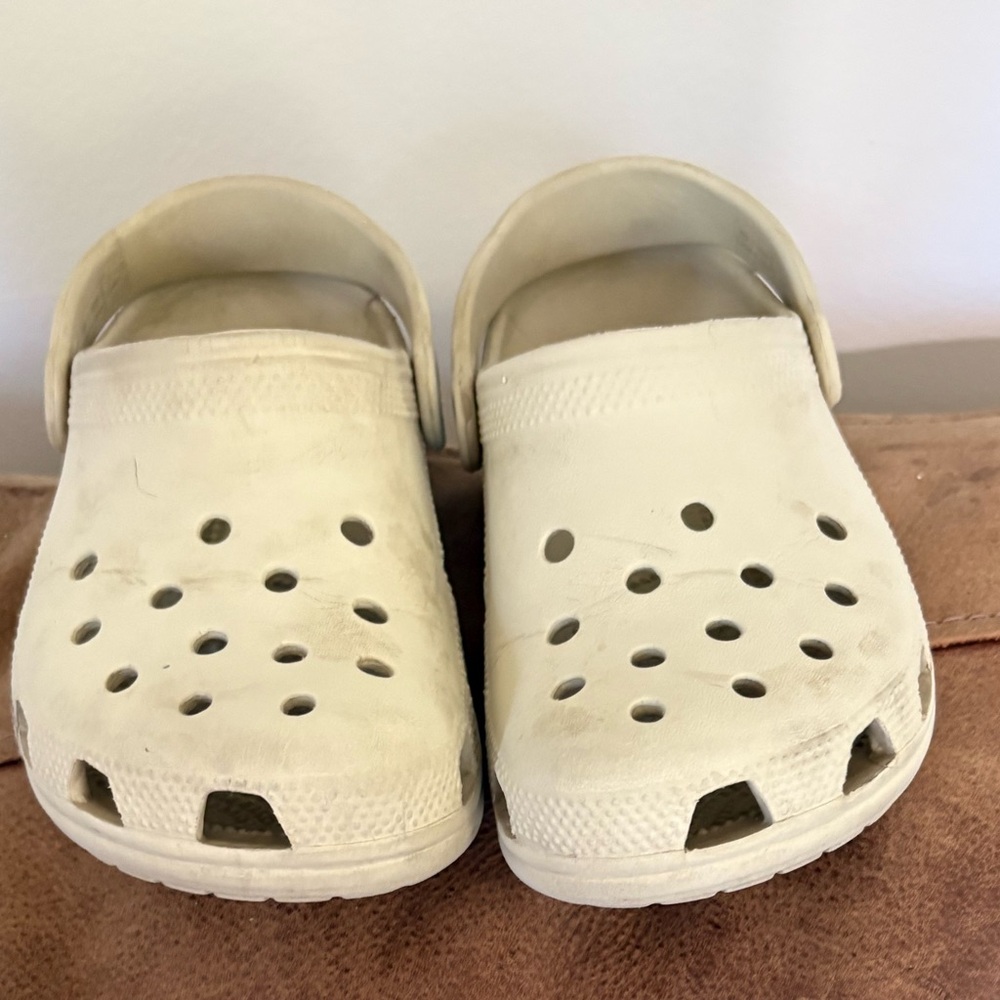 Cream youth Crocs size 2